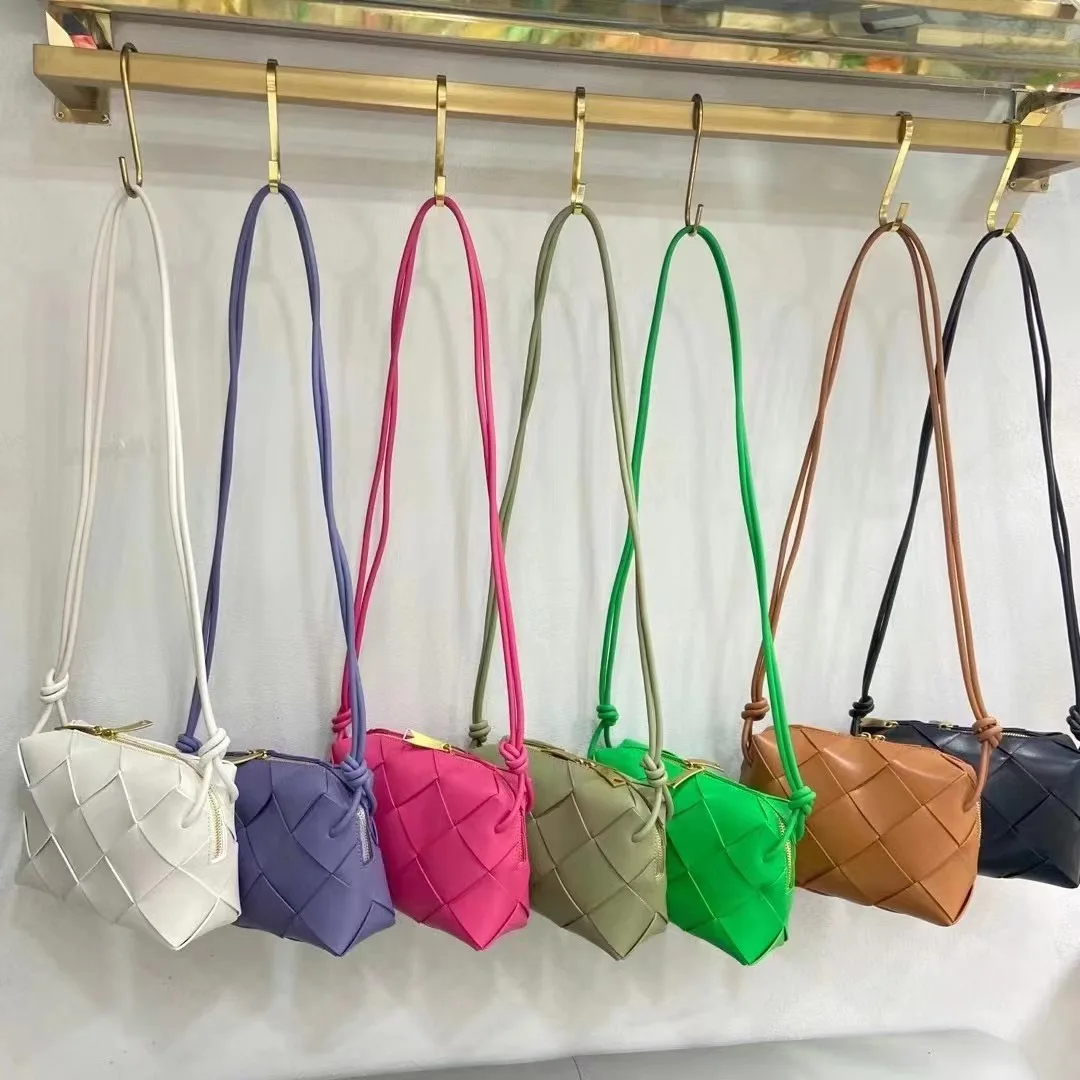Trend Fashion Large Capacity Woven Handbags And purses Real Leather Shopper Tote Bag Luxury Designer Beach Bag For Women
Trend Fashion Large Capacity Woven Handbags And purses Real Leather Shopper Tote Bag Luxury Designer Beach Bag For Women
