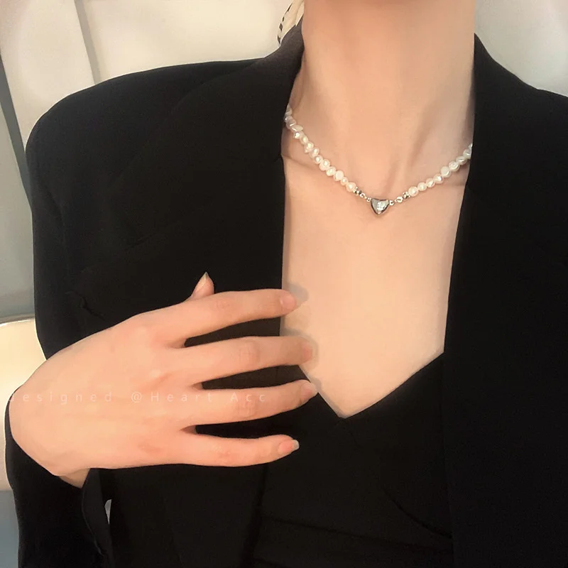 Korean Fashion Pearl Chain Choker Necklace For Women 2023 Trend Jewelry Heart Pendant Necklace Bridal Engagement Accessories
Korean Fashion Pearl Chain Choker Necklace For Women 2023 Trend Jewelry Heart Pendant Necklace Bridal Engagement Accessories