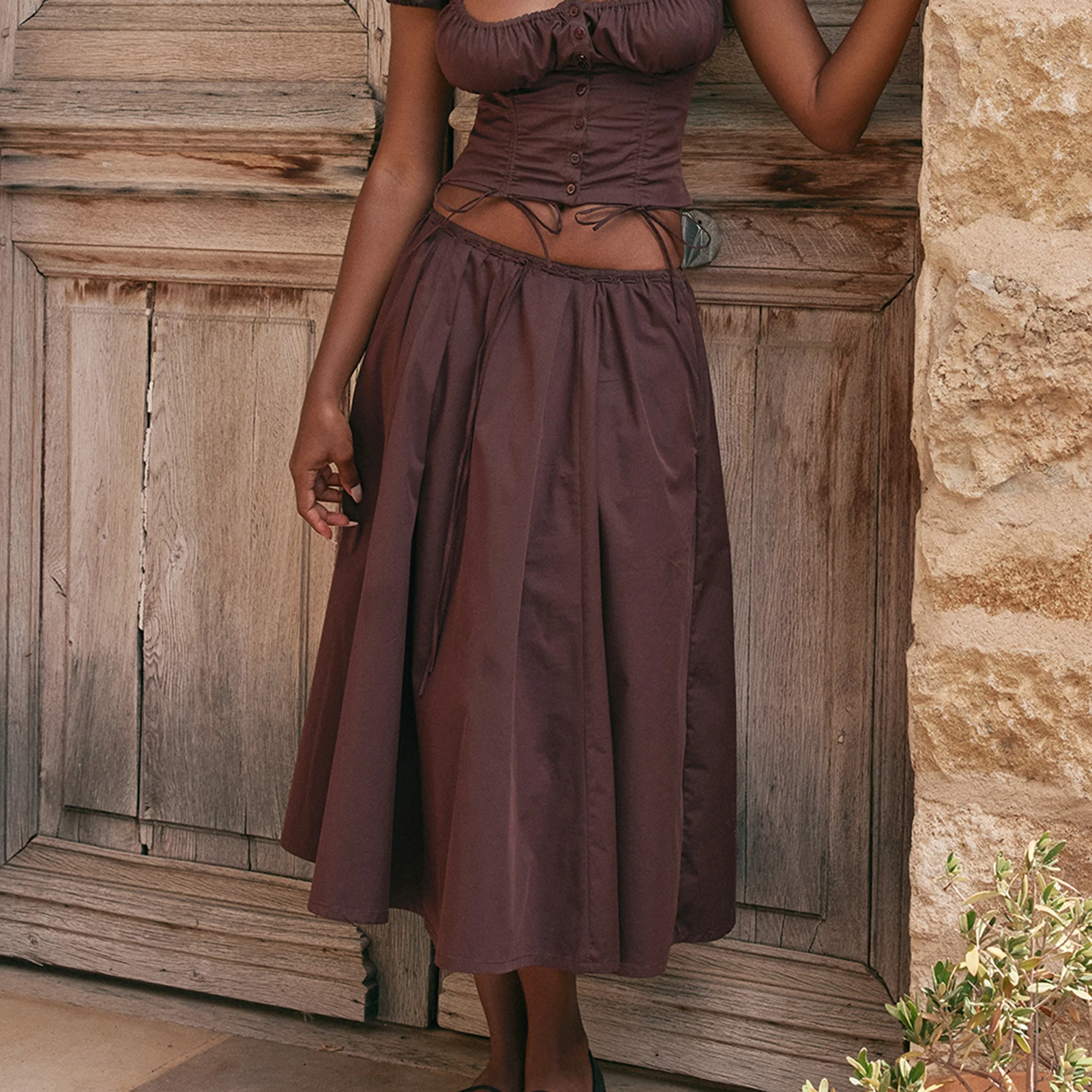 Юбка-миди Женская свободная с низкой талией и карманами
Юбка-миди Женская свободная с низкой талией и карманами