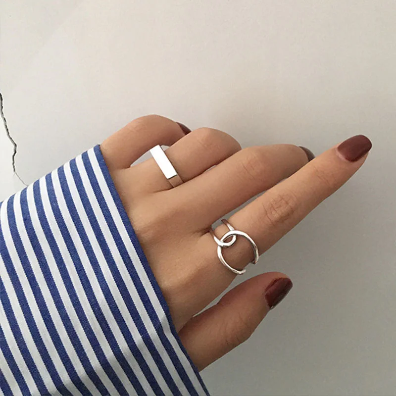Korea Minimalist Silver Color Finger Rings Charm Women Girl Thai Silver Jewelry New Fashion Cross Twining Handmade Ring
Korea Minimalist Silver Color Finger Rings Charm Women Girl Thai Silver Jewelry New Fashion Cross Twining Handmade Ring