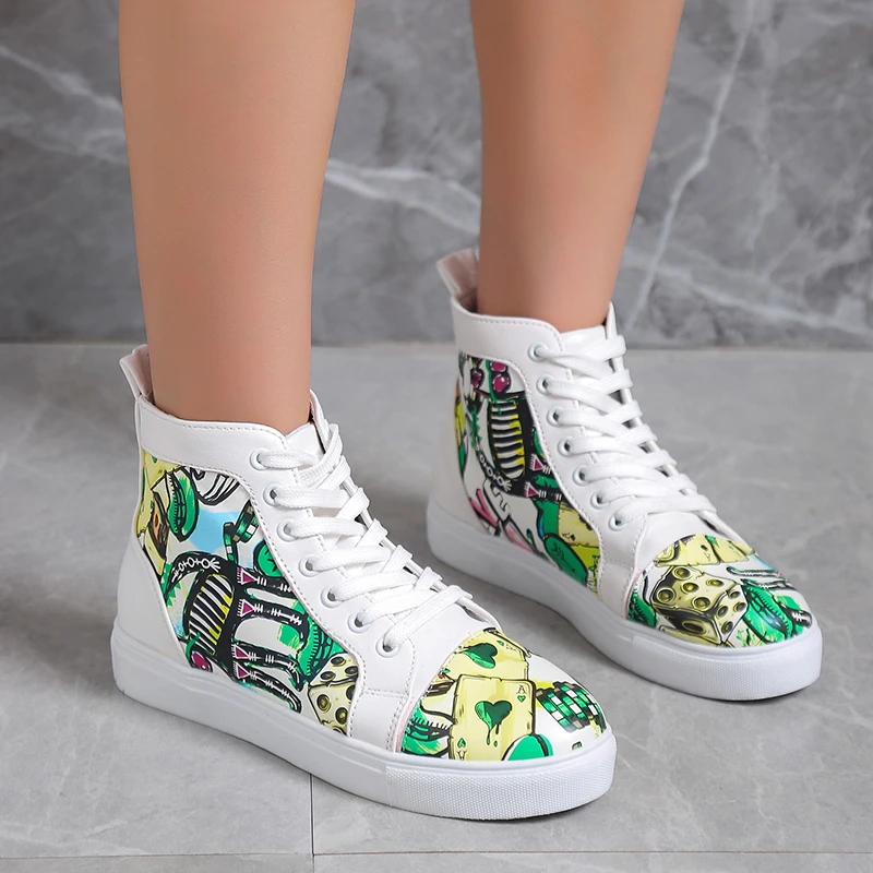 2022 New Summer Women's Shoes Fashion High-top Shoes Women Printing Vulcanized Shoes Women Round Toe Flat Casual Shoes Women 
2022 New Summer Women's Shoes Fashion High-top Shoes Women Printing Vulcanized Shoes Women Round Toe Flat Casual Shoes Women