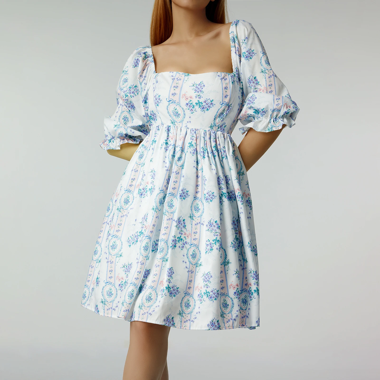 Women Sweet Puffy Short Dress Solid Color Square Neck Short Puff Sleeve Low-Cut Dress for 2022 Summer
Women Sweet Puffy Short Dress Solid Color Square Neck Short Puff Sleeve Low-Cut Dress for 2022 Summer