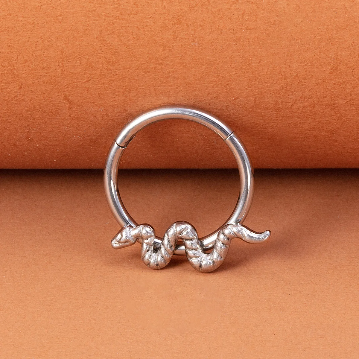 1pc Surgical Steel Nose Ring Hoop Earrings Clicker Septum Piercing Hinged Segment Ear Cartilage Helix Tragus Body Jewelry 16G
1pc Surgical Steel Nose Ring Hoop Earrings Clicker Septum Piercing Hinged Segment Ear Cartilage Helix Tragus Body Jewelry 16G