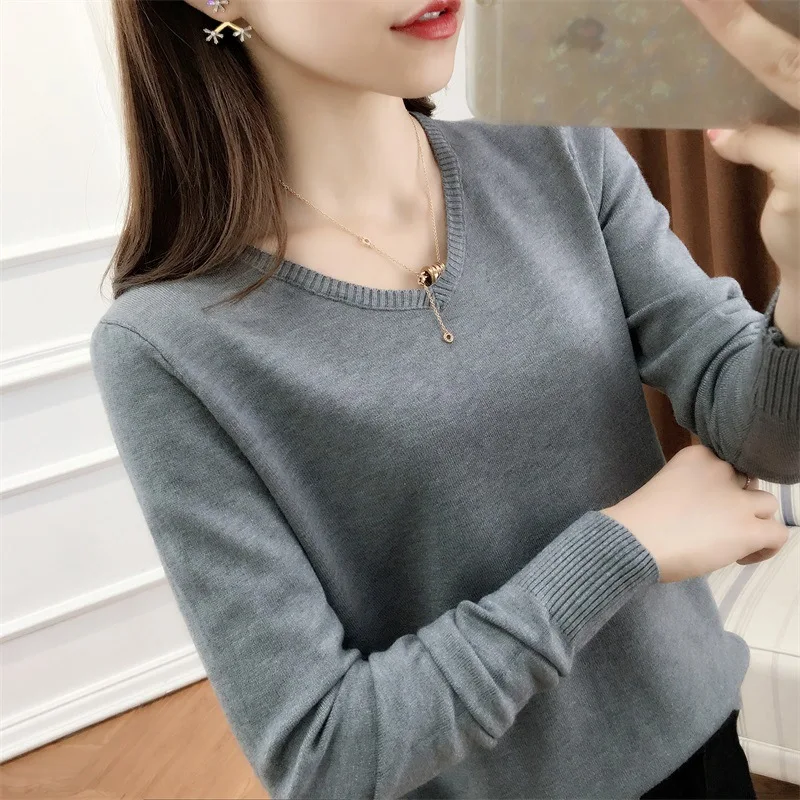 2022 new fashion T-shirt Fallwinter solid color sweater ladies knitted top fall clothes for women
2022 new fashion T-shirt Fallwinter solid color sweater ladies knitted top fall clothes for women