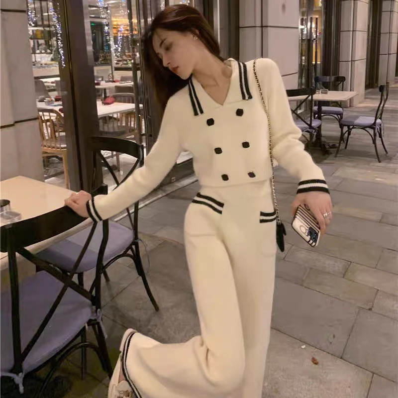 BULOCHOVA Small Fragrant Stitching Color Knitted Tracksuit Women's Suits Long Sleeve Short Tops + Wide Leg Pants Two Piece Sets
BULOCHOVA Small Fragrant Stitching Color Knitted Tracksuit Women's Suits Long Sleeve Short Tops + Wide Leg Pants Two Piece Sets