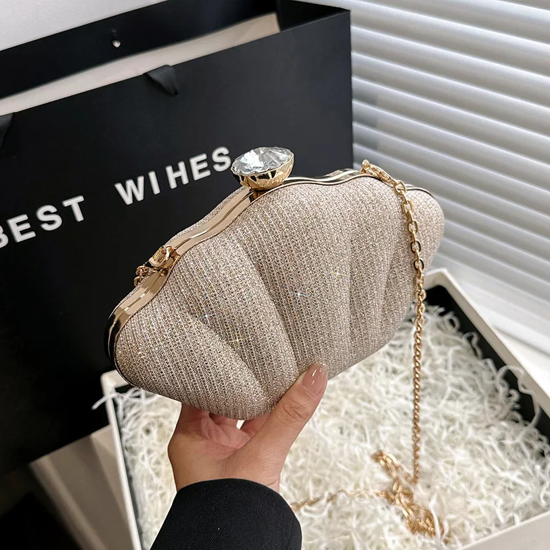 Fashion Shell Shape Lipstick Bag For Women Luxury Designer Evening Bag High Quality Shoulder Bags Cute Purses Crossbody Bag 2023
Fashion Shell Shape Lipstick Bag For Women Luxury Designer Evening Bag High Quality Shoulder Bags Cute Purses Crossbody Bag 2023
