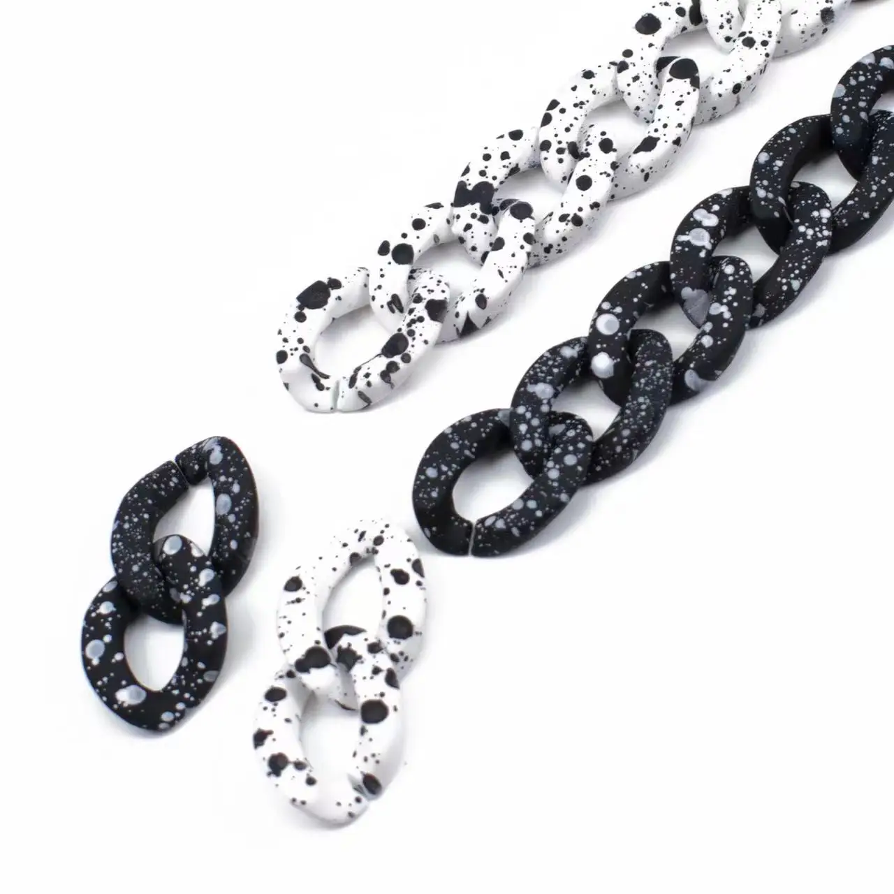 17*23mm Gypsophila Acrylic Hand Paint Twisted Assembled Parts Opening Acrylic Beads For Necklace Jewelry Accessorie Finding
17*23mm Gypsophila Acrylic Hand Paint Twisted Assembled Parts Opening Acrylic Beads For Necklace Jewelry Accessorie Finding