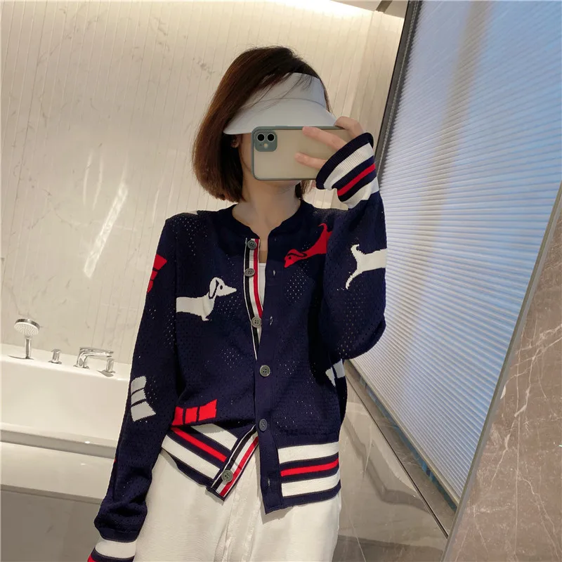 British College Style TB Hit Color Dog Bow Hollow Pattern Ice Silk Air Conditioning Cardigan Women's Jacket Spring and Summer
British College Style TB Hit Color Dog Bow Hollow Pattern Ice Silk Air Conditioning Cardigan Women's Jacket Spring and Summer