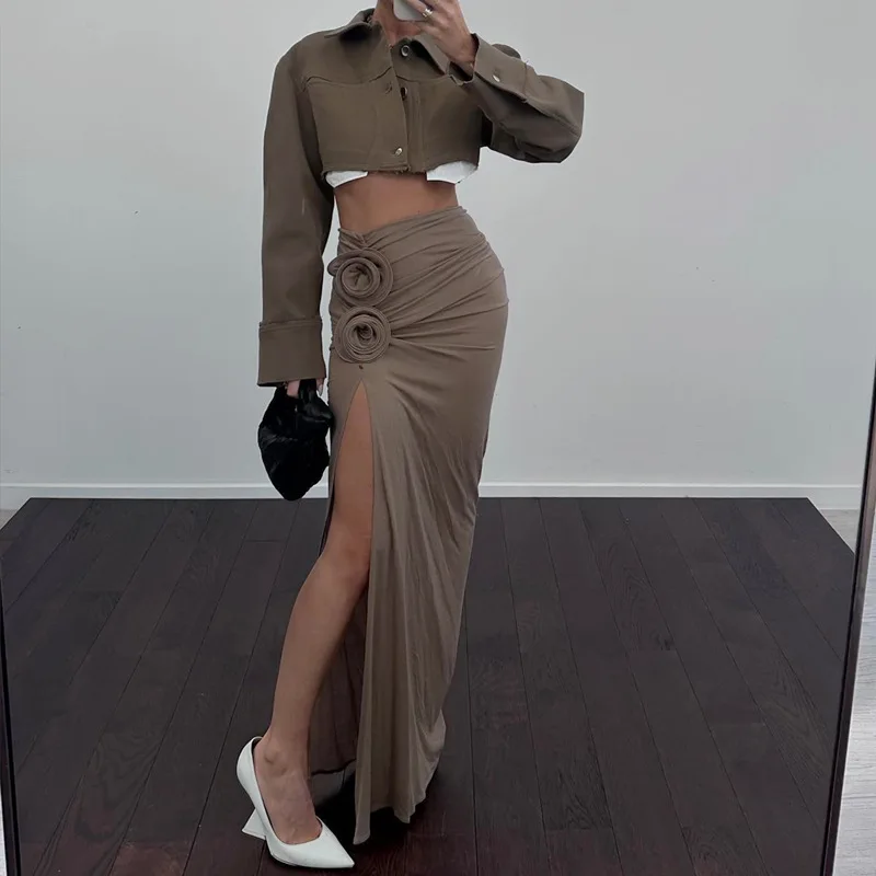 Women's 2023 new autumn style French-style high-waisted slit pleated flower-decorated skirt is elegant and luxurious
Women's 2023 new autumn style French-style high-waisted slit pleated flower-decorated skirt is elegant and luxurious