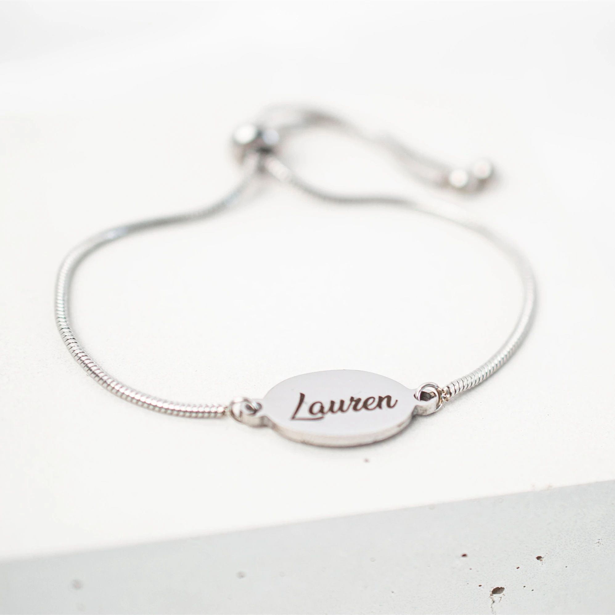 Adjustable Box Chain Name Bracelet Customize Bracelet Engraved Oval Bracelet Gift for Her Christmas Gift For Women Jewelry
Adjustable Box Chain Name Bracelet Customize Bracelet Engraved Oval Bracelet Gift for Her Christmas Gift For Women Jewelry