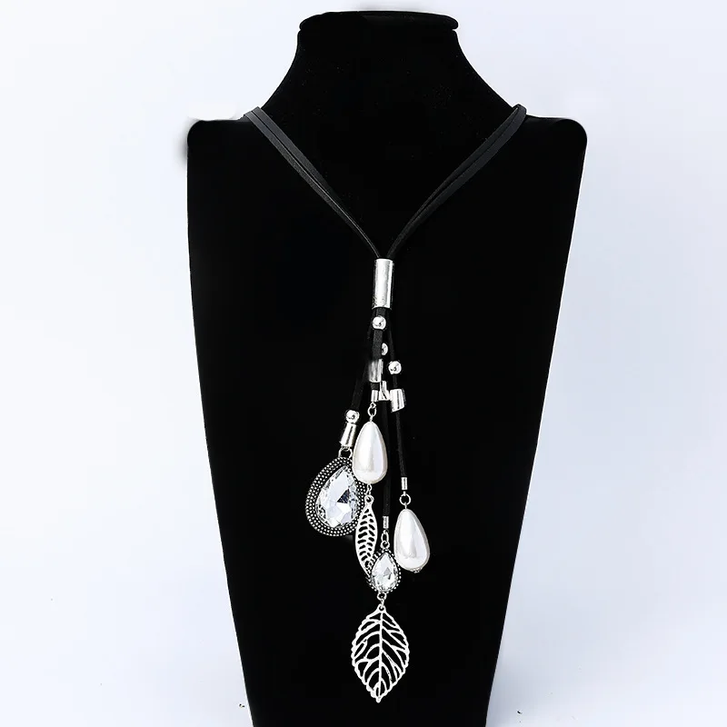 ALLYES Fashion Pearl Pendant Necklace for Women Charm Water Drop Crystal Hollow Leaves Leather Necklaces Long Chain Jewelry
ALLYES Fashion Pearl Pendant Necklace for Women Charm Water Drop Crystal Hollow Leaves Leather Necklaces Long Chain Jewelry