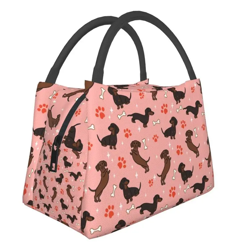 Hand-held insulated refrigerated lunch bag is portable, stylish and simple, suitable for picnics
Hand-held insulated refrigerated lunch bag is portable, stylish and simple, suitable for picnics