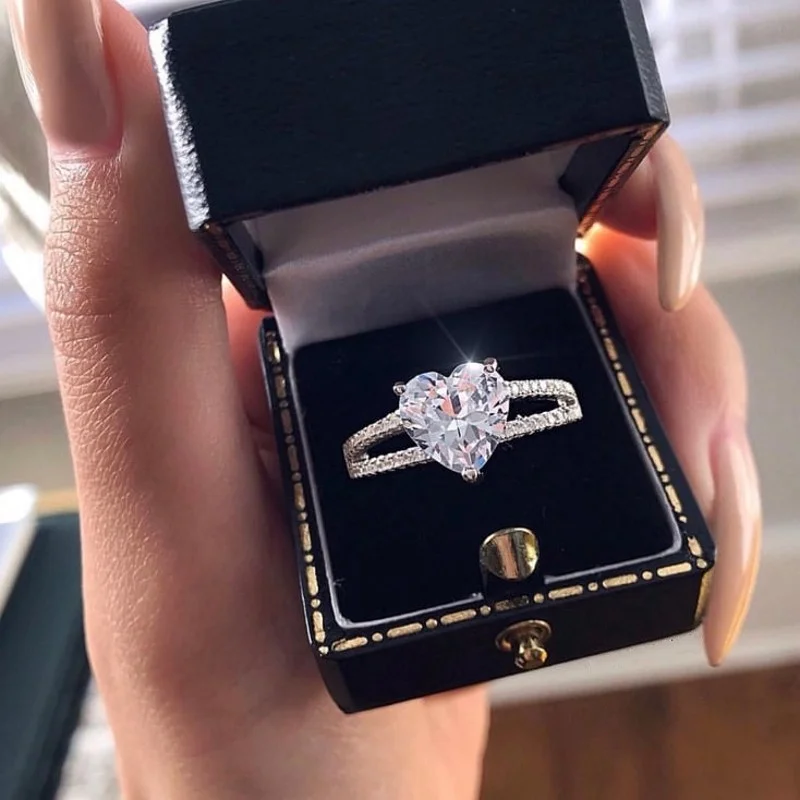 2022 New Ring Finger Anel Aneis S925 Sterling Silver CZ Flower Ring for Women Jewelry Pure Wedding Engagement
2022 New Ring Finger Anel Aneis S925 Sterling Silver CZ Flower Ring for Women Jewelry Pure Wedding Engagement