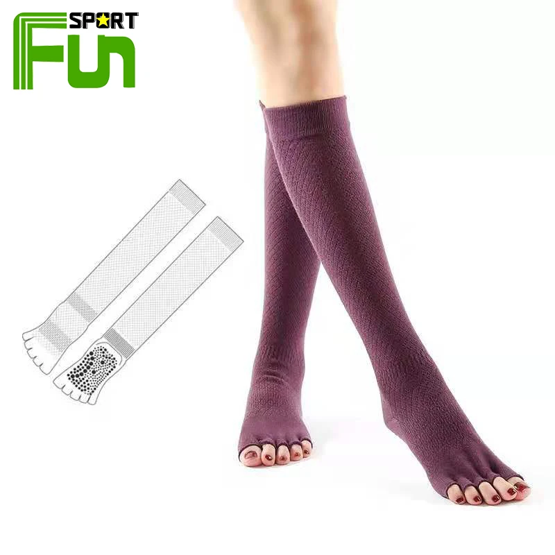 STARFUN Women's Long Yoga Non-slip Socks Shrink Calf Sports Running Dance Fitness Socks The New Five Finger Autumn And Winter
STARFUN Women's Long Yoga Non-slip Socks Shrink Calf Sports Running Dance Fitness Socks The New Five Finger Autumn And Winter