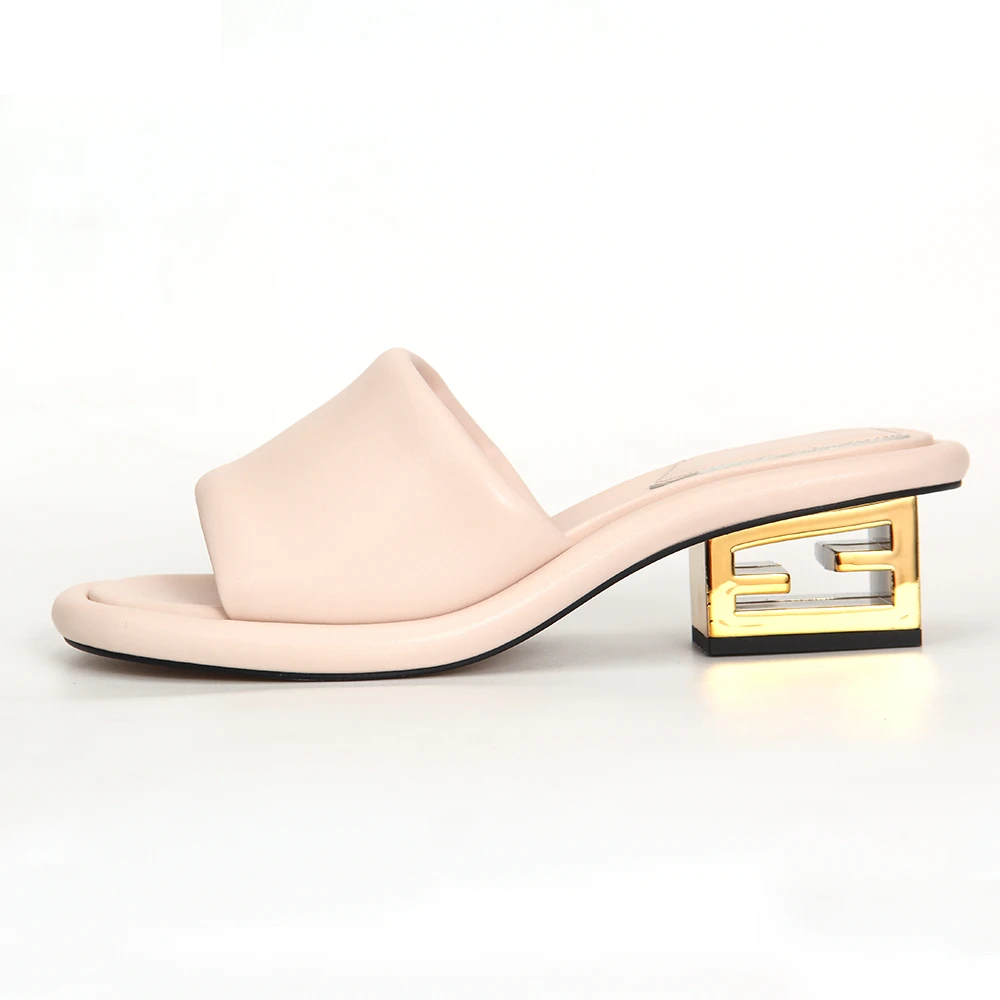 Женская обувь, модель 2023 года, роскошные брендовые удобные босоножки на блочном каблуке для свадьбы, вечеринки
Женская обувь, модель 2023 года, роскошные брендовые удобные босоножки на блочном каблуке для свадьбы, вечеринки