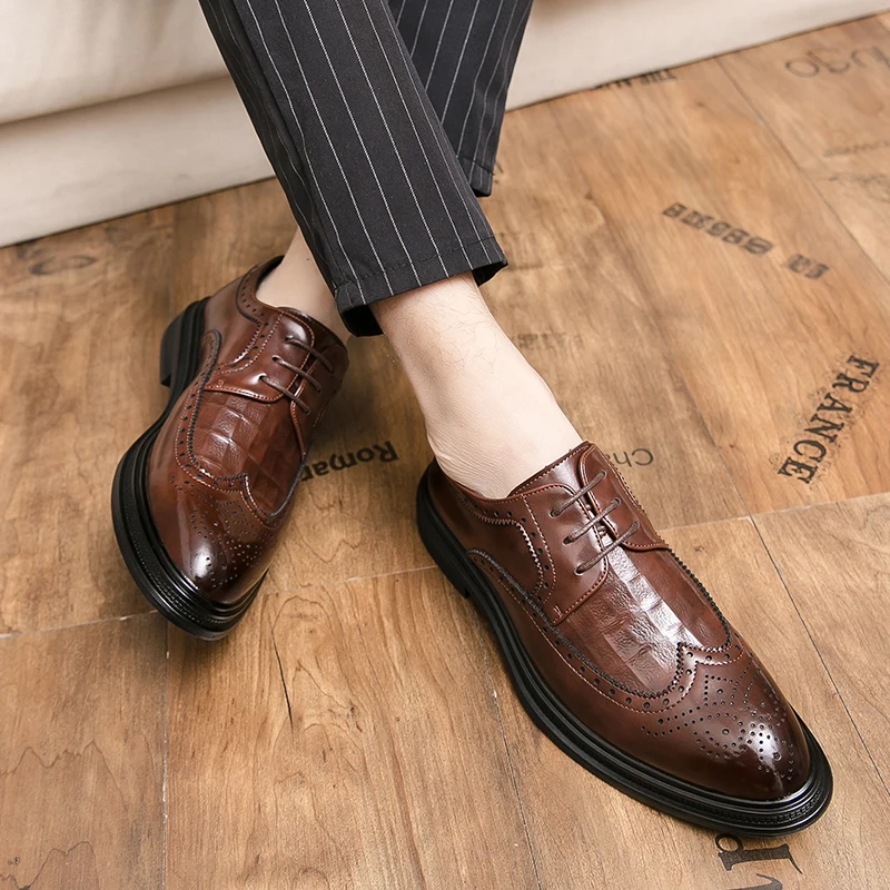 Classic High Quality Pointed FASHION Oxford Shoes Lace Up Men's Shoes Pointed Style Luxury Moccasin Casual Brogues Leather Shoes
Classic High Quality Pointed FASHION Oxford Shoes Lace Up Men's Shoes Pointed Style Luxury Moccasin Casual Brogues Leather Shoes