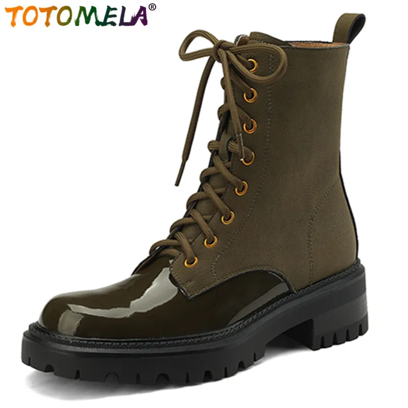 Женские ботинки из лакированной кожи в стиле ретро
Женские ботинки из лакированной кожи в стиле ретро