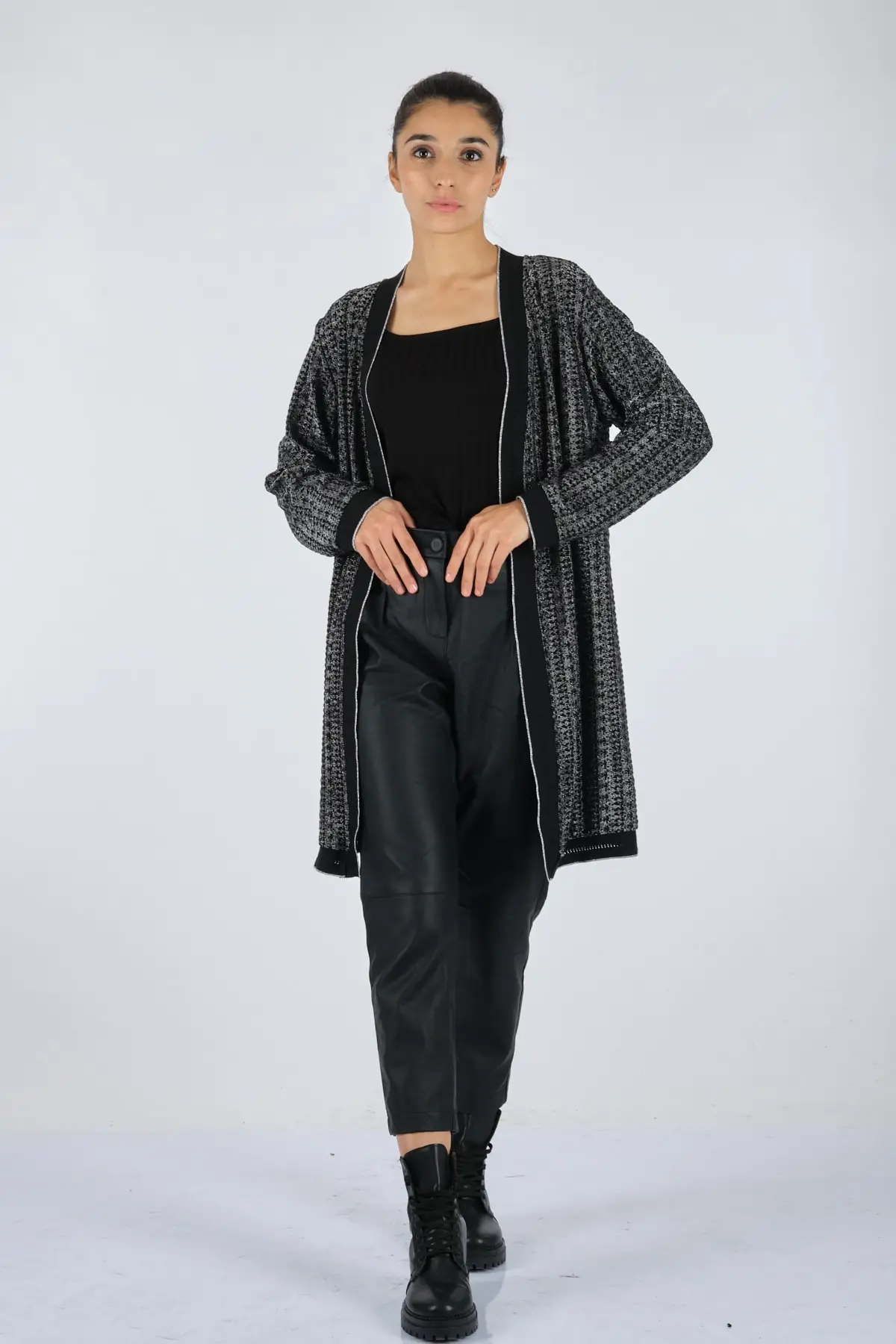 Women's Cardigan Ten Glittery Long Sleeve Silver Casual Knitted Quality Fashion Cardigan Sweaters Loose Sweater Sweater Jumper
Women's Cardigan Ten Glittery Long Sleeve Silver Casual Knitted Quality Fashion Cardigan Sweaters Loose Sweater Sweater Jumper