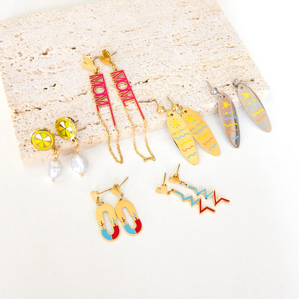 LUXUKISSKIDS Summer Vibe Surfboard Casual Jewelry On Ears Designer Drop Pendients For Woman Trendy Geometric Studs Drop Earrings
LUXUKISSKIDS Summer Vibe Surfboard Casual Jewelry On Ears Designer Drop Pendients For Woman Trendy Geometric Studs Drop Earrings