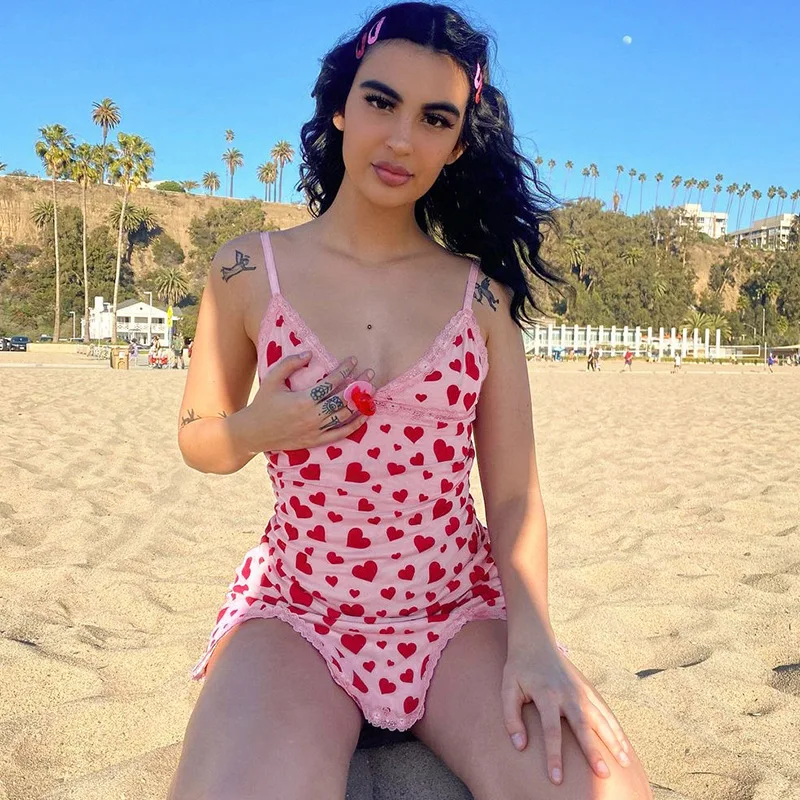 Pink Heart Print Deep V-Neck Sleeveless Dresses Evening Club Party Christmas Women Bodycon Mini Dress Clothes
Pink Heart Print Deep V-Neck Sleeveless Dresses Evening Club Party Christmas Women Bodycon Mini Dress Clothes