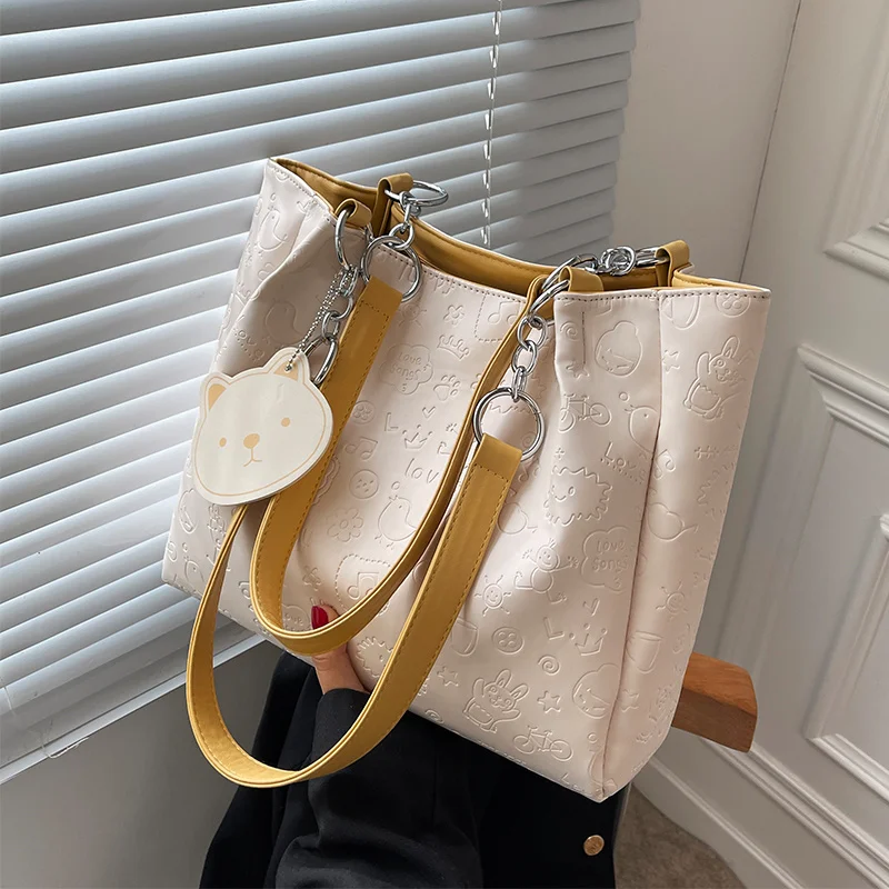 Summer leisure bag women's 2022 new fashion large capacity women's bag simple handbag versatile One Shoulder Tote Bag
Summer leisure bag women's 2022 new fashion large capacity women's bag simple handbag versatile One Shoulder Tote Bag