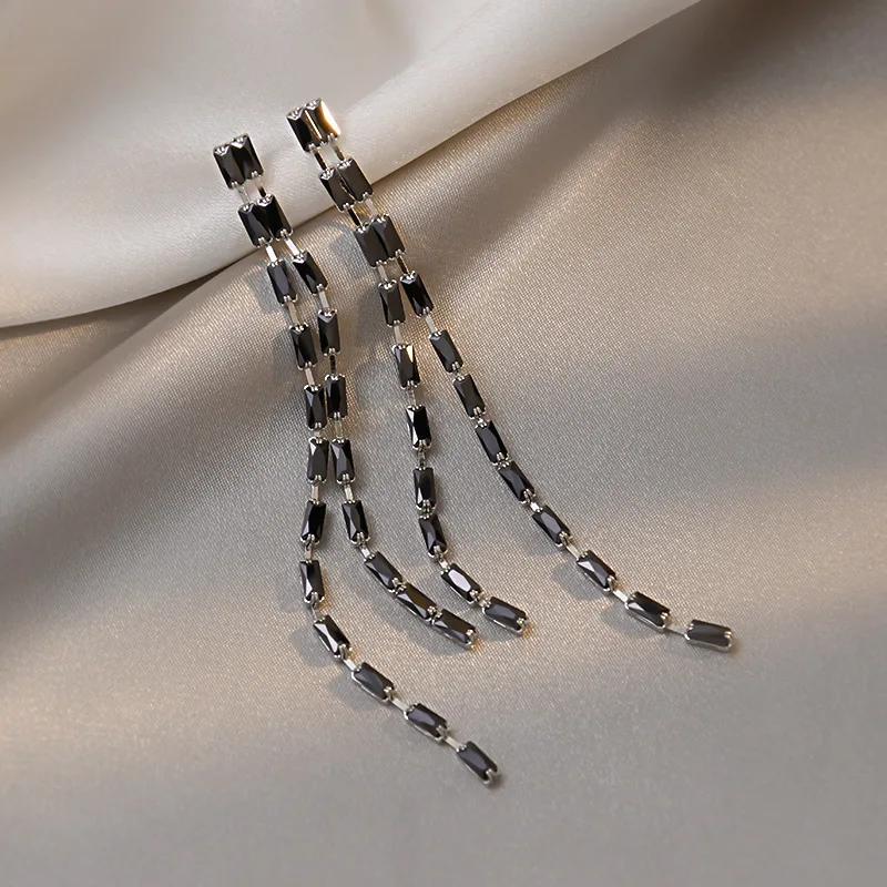 Minimalist Set Auger Macrame Dangle Earrings Rhinestone Tassels Oorbellen for Ladies Girls Party Best Friend Gift Accessories
Minimalist Set Auger Macrame Dangle Earrings Rhinestone Tassels Oorbellen for Ladies Girls Party Best Friend Gift Accessories