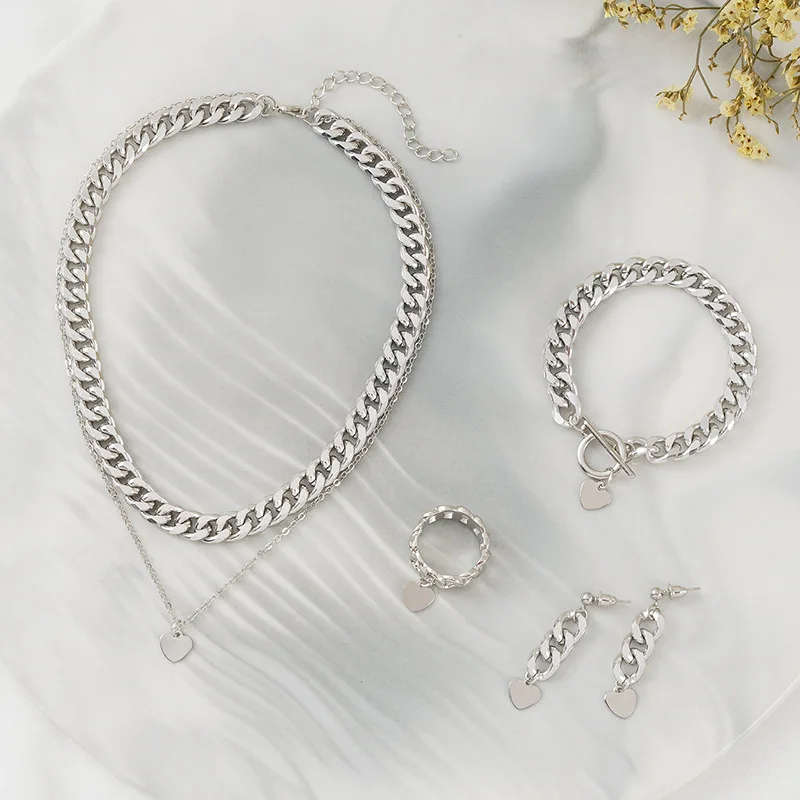 European and American Style New Jewelry Set Love Necklace Chain Ring Necklace Bracelet Earring Ring Set Five Piece Set
European and American Style New Jewelry Set Love Necklace Chain Ring Necklace Bracelet Earring Ring Set Five Piece Set