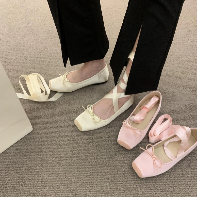 

2023 New Women Cross Tie Ballet Flats Shallow Female Sweet Dancing Mary Jane Square Toe Ladies Bow Tie Single Shoe Party Outside