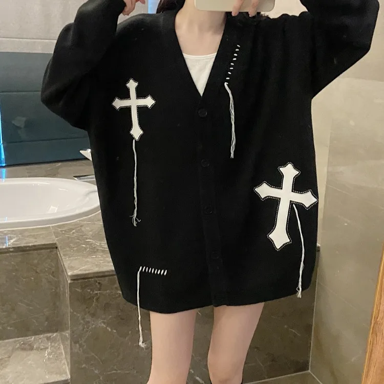 Женский трикотажный кардиган Harajuku, черный кардиган средней длины с V-образным вырезом и длинным рукавом, осень 2023
Женский трикотажный кардиган Harajuku, черный кардиган средней длины с V-образным вырезом и длинным рукавом, осень 2023