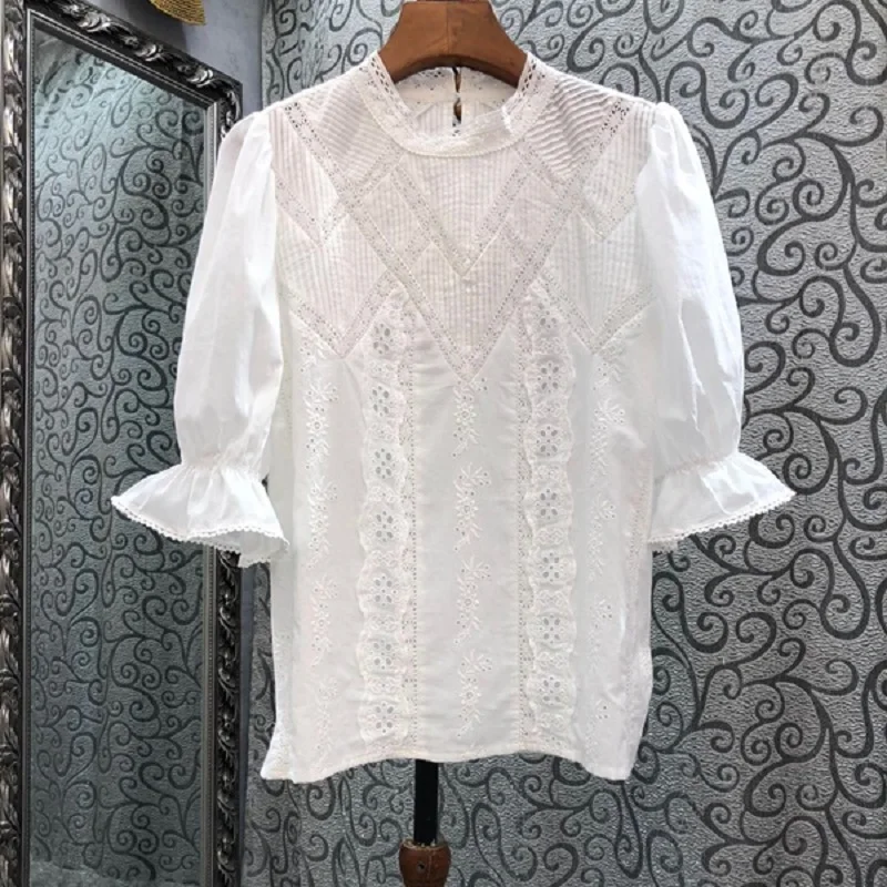 100%Cotton Blouse 2022 Summer Fashion White Tops High Quality Women Lace Embroidery Deco Flare Sleeve Casual Vintage Tops Female
100%Cotton Blouse 2022 Summer Fashion White Tops High Quality Women Lace Embroidery Deco Flare Sleeve Casual Vintage Tops Female