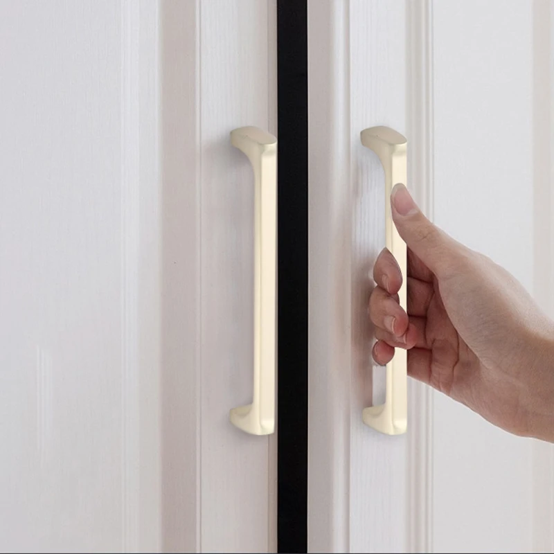 Golden Extended Handle Nordic Wardrobe Drawer Cabinet Modern Minimalist American Light Luxury Solid Cabinet Door Knocker Handles
Golden Extended Handle Nordic Wardrobe Drawer Cabinet Modern Minimalist American Light Luxury Solid Cabinet Door Knocker Handles