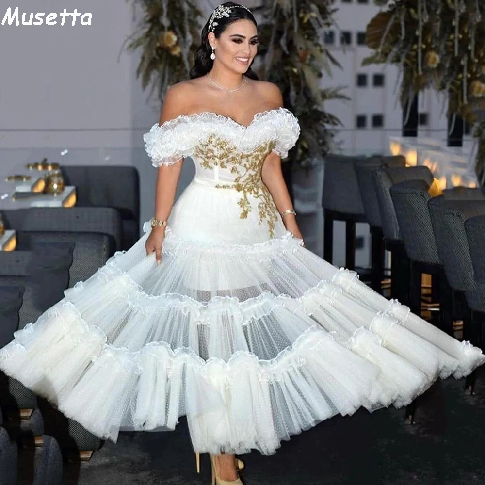 Musetta арабское Aso Ebi белое кружевное вечернее платье с бисером ТРАПЕЦИЕВИДНОЕ платье для выпускного вечера до щиколотки официальное платье для второго приема
Musetta арабское Aso Ebi белое кружевное вечернее платье с бисером ТРАПЕЦИЕВИДНОЕ платье для выпускного вечера до щиколотки официальное платье для второго приема