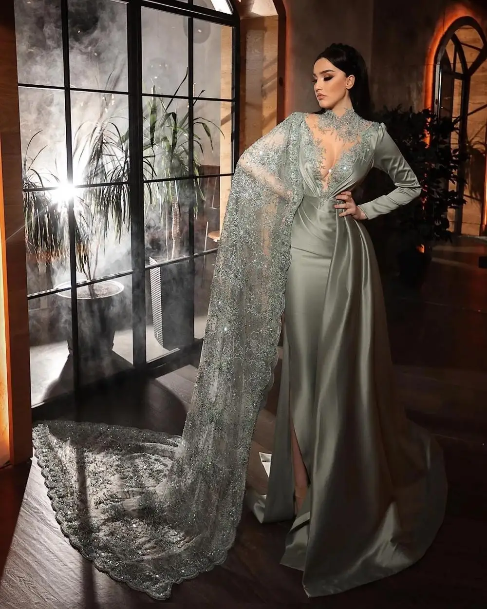 New Formal Evening Dresses Trumpet High Neck Long Sleeve Floor-Length Sweep Train Beaded Crystal Embroidery Satin Split Illusion
New Formal Evening Dresses Trumpet High Neck Long Sleeve Floor-Length Sweep Train Beaded Crystal Embroidery Satin Split Illusion