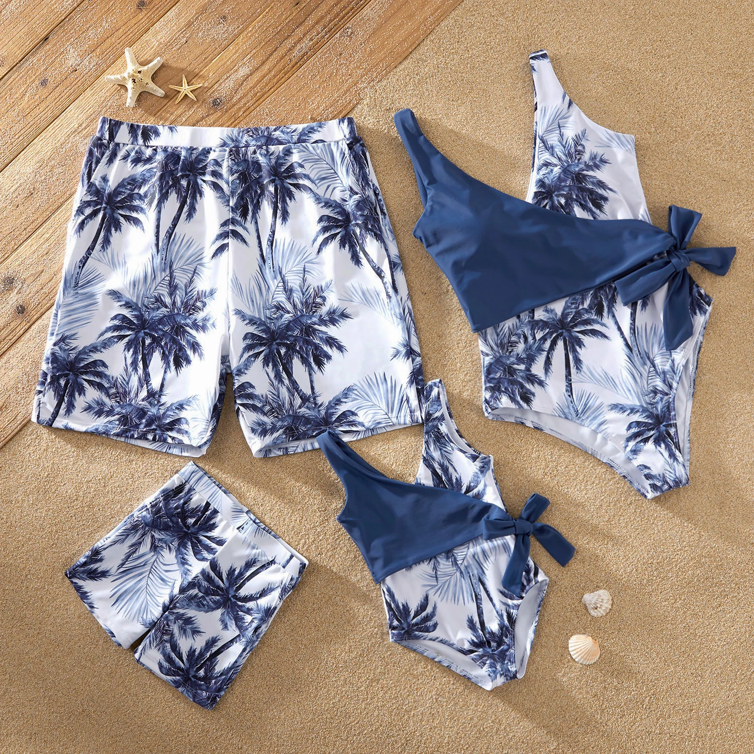 

MUMU Family Look Coconut Tree Print Matching Swimsuits Bikini