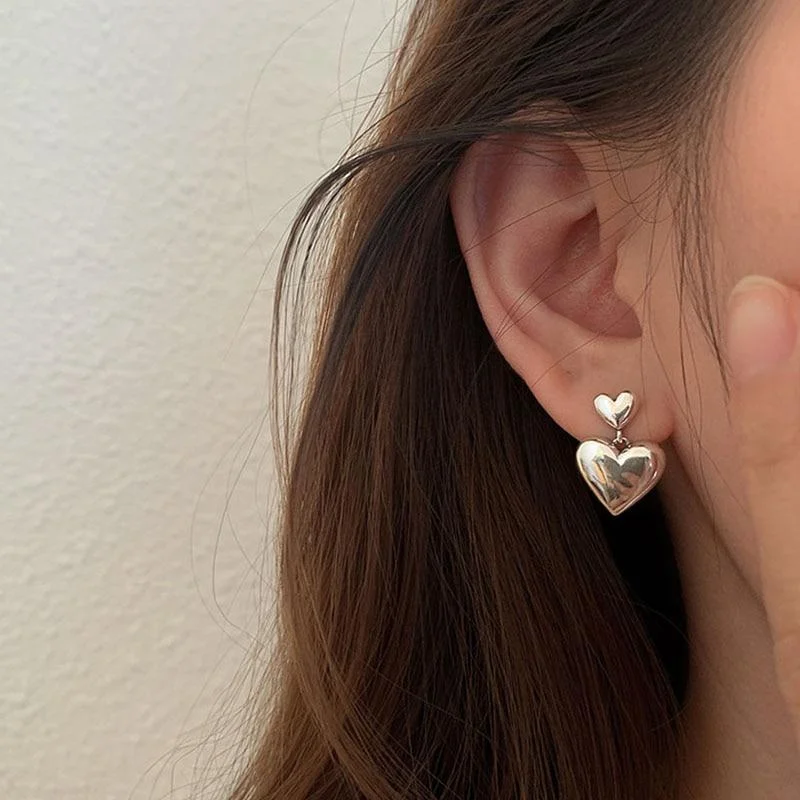 New Silver Color Stud Earrings Big Love Small Love 1pair for Women Summer Trendy Vintage Sweet Dual-Heart Pendant Party Jewelry
New Silver Color Stud Earrings Big Love Small Love 1pair for Women Summer Trendy Vintage Sweet Dual-Heart Pendant Party Jewelry