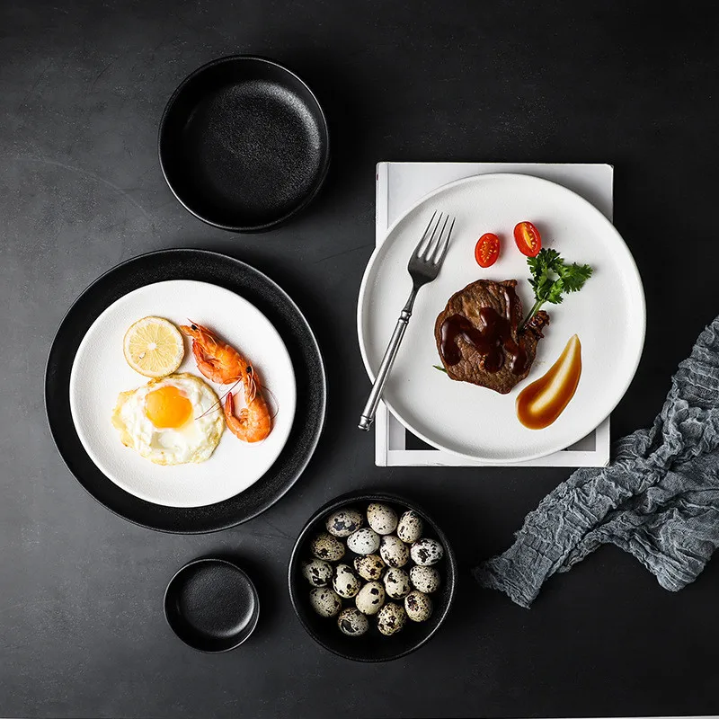 Black And White Nordic Frosted Ceramic Tableware Household Steak Plate Western Food Tray Microwave Oven Binaural Bowl 1PC 
Black And White Nordic Frosted Ceramic Tableware Household Steak Plate Western Food Tray Microwave Oven Binaural Bowl 1PC