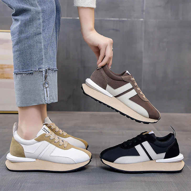 Новая модная брендовая дизайнерская женская спортивная обувь, удобная повседневная обувь на платформе, дышащие кроссовки для бега, тенниса
Новая модная брендовая дизайнерская женская спортивная обувь, удобная повседневная обувь на платформе, дышащие кроссовки для бега, тенниса