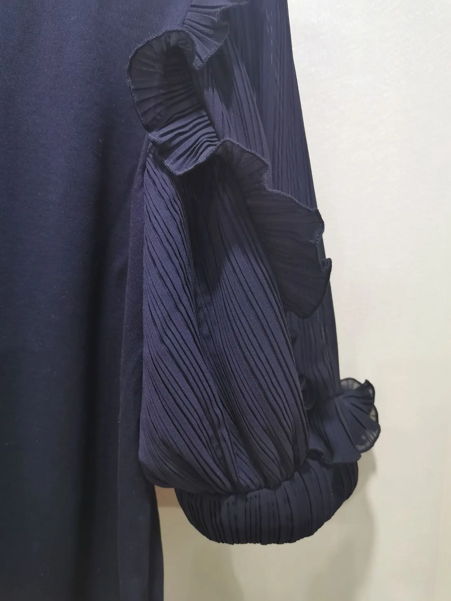Fungus Edge Pleated Puff Sleeve Women's Solid Color T-Shirt 2022 Spring Summer New Ladies O-Neck Simple Tshirt Top
Fungus Edge Pleated Puff Sleeve Women's Solid Color T-Shirt 2022 Spring Summer New Ladies O-Neck Simple Tshirt Top