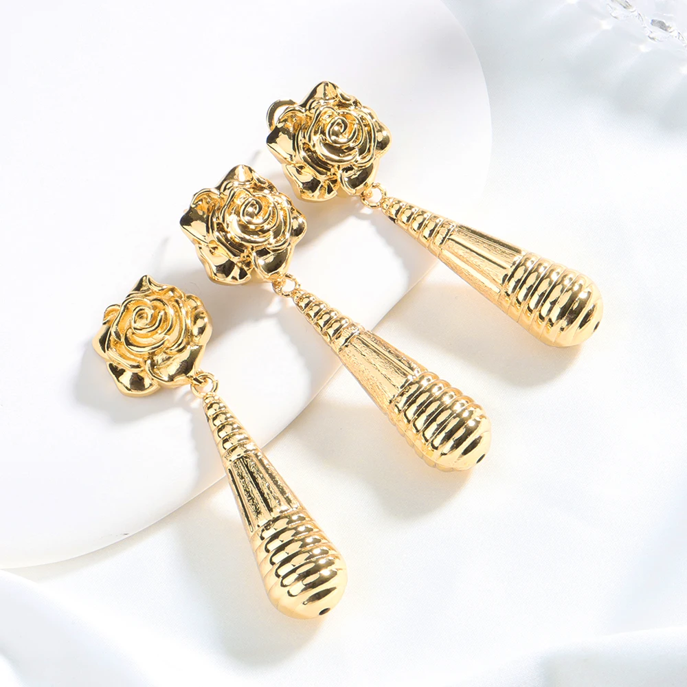 African Dubai Jewelry Sets for Women Golden Earrings Geometric Irregular Metal Necklace Hot Sale Engagement Wedding Party Gift
African Dubai Jewelry Sets for Women Golden Earrings Geometric Irregular Metal Necklace Hot Sale Engagement Wedding Party Gift