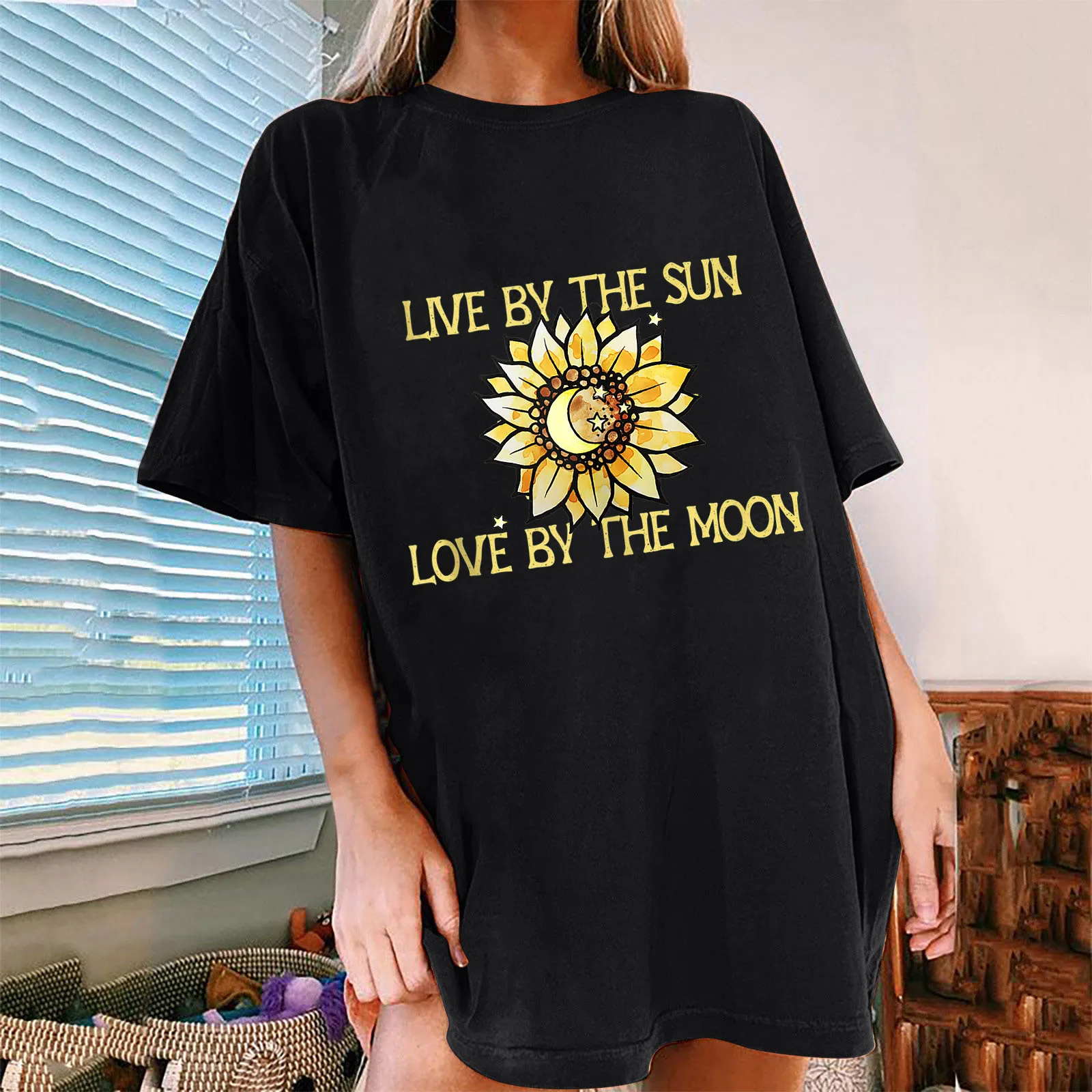 Graphic T-shirt Short Sleeve Printing Women Oversized T-Shirt Female Lady Harajuku Blouse Top Flower Black Tshirt Tees Mujer Top
Graphic T-shirt Short Sleeve Printing Women Oversized T-Shirt Female Lady Harajuku Blouse Top Flower Black Tshirt Tees Mujer Top