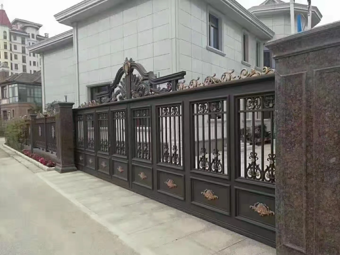 Remote Driveway Wrought Iron Gate Design Doors Aluminum Home Use Countryard Stainless 
Remote Driveway Wrought Iron Gate Design Doors Aluminum Home Use Countryard Stainless