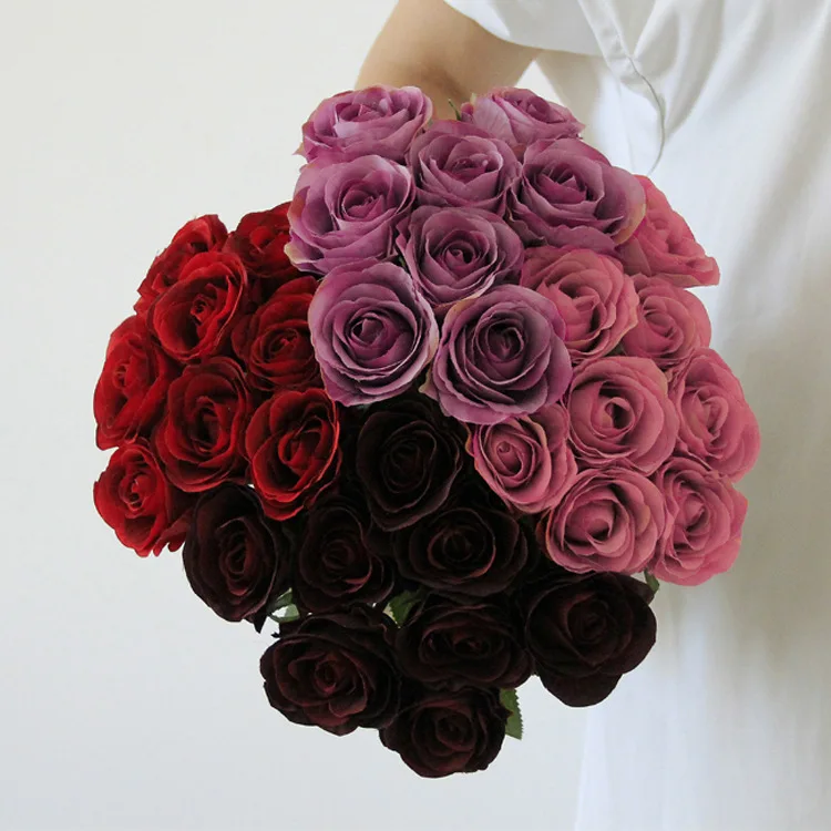 Artificial Silk Roses Bunch Simulation Lover Rose Wedding Bride Holding Flowers Home Living Room Garden Fake Flower Decoration
Artificial Silk Roses Bunch Simulation Lover Rose Wedding Bride Holding Flowers Home Living Room Garden Fake Flower Decoration