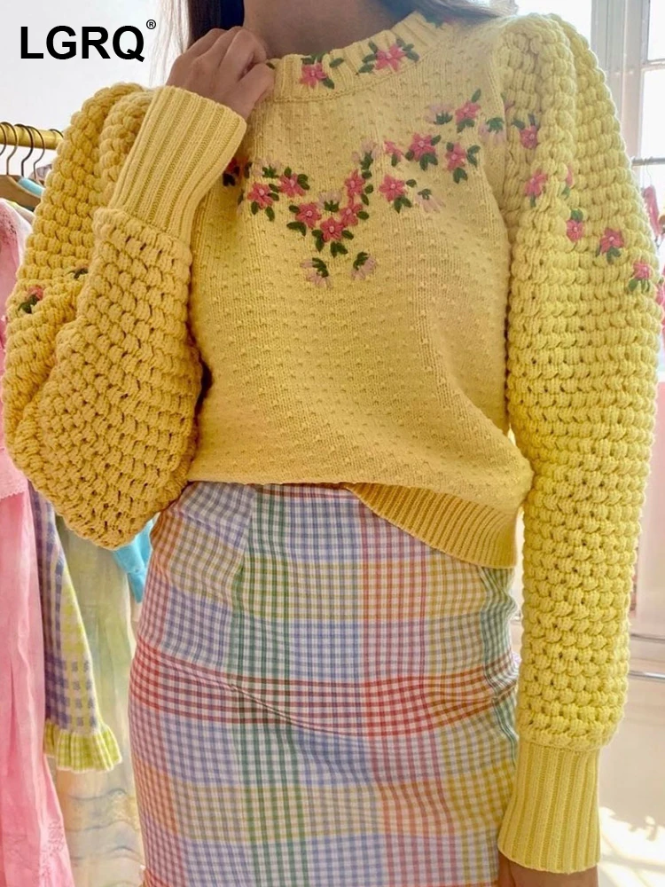 LGRQ 2022 Autumn New Two Color Embroidery Sweater Pullover Loose Top R10-0515
LGRQ 2022 Autumn New Two Color Embroidery Sweater Pullover Loose Top R10-0515