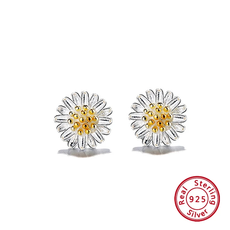 1 Pair Korean Fashion Daisy Charm 925 Sterling Silver Earrings Fine Jewelry for Women Luxury Party Flower Ear Studs Gifts
1 Pair Korean Fashion Daisy Charm 925 Sterling Silver Earrings Fine Jewelry for Women Luxury Party Flower Ear Studs Gifts