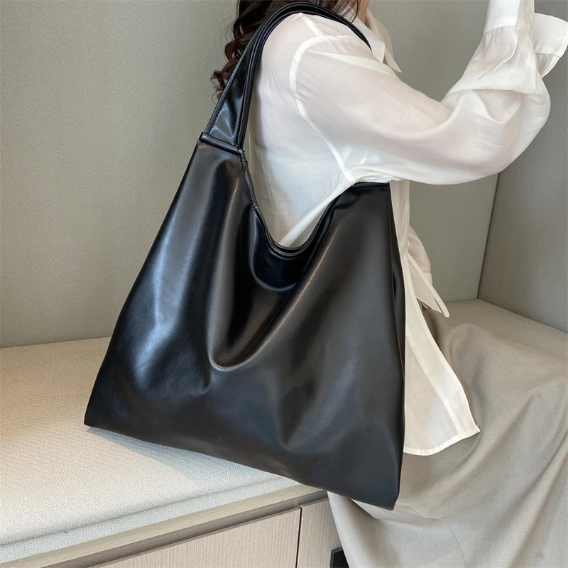 Fashion Shoulder Bags for Women Large Capacity Handbag Simple Solid Color Brand Top-Handle Bag Casual Tote Sac Shopper Bag New
Fashion Shoulder Bags for Women Large Capacity Handbag Simple Solid Color Brand Top-Handle Bag Casual Tote Sac Shopper Bag New