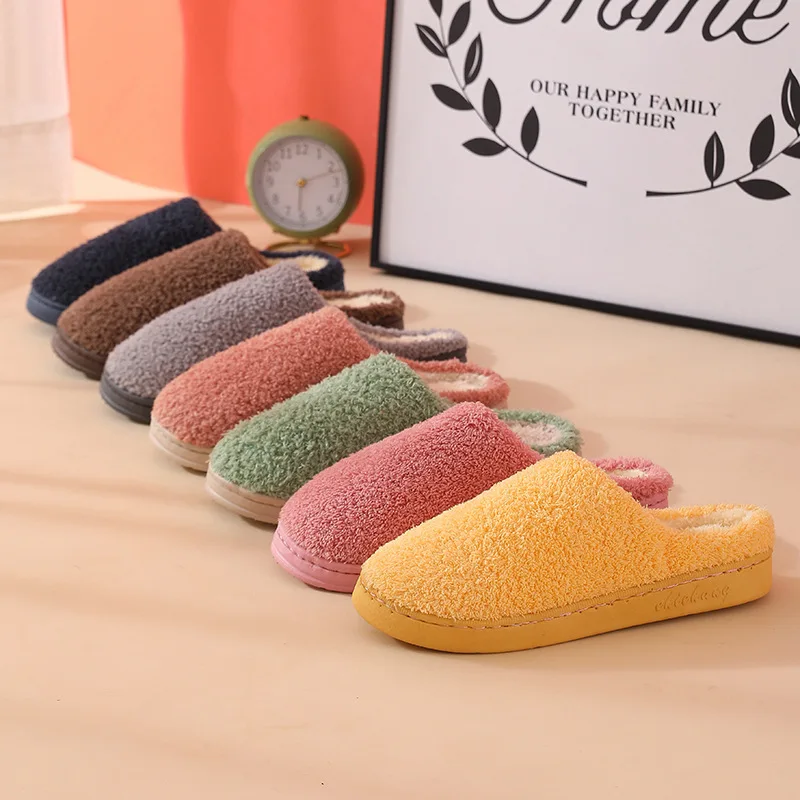 New Winter Warm Cotton Slippers Women Indoor Floor Flat Shoes Autumn Warm Home Soft Couples Plush Bedroom Slides Chaussure Femme
New Winter Warm Cotton Slippers Women Indoor Floor Flat Shoes Autumn Warm Home Soft Couples Plush Bedroom Slides Chaussure Femme