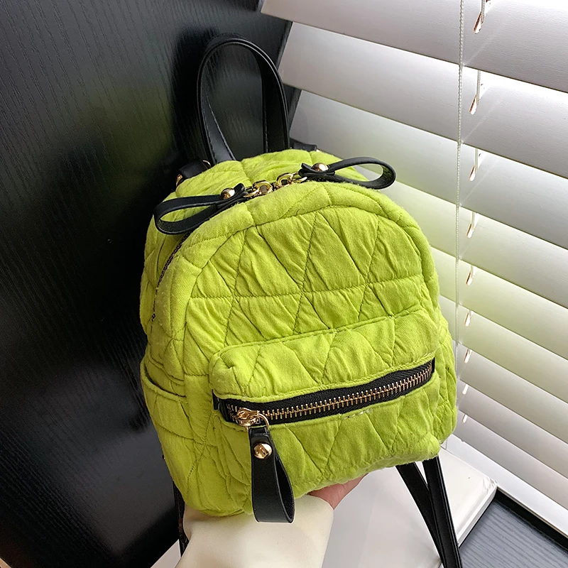 Quilted Mini Soft Fabric Solid Color Cute Backpack for Women 2022 Spring Crossbody Bags for Teenagers Girls Back To School
Quilted Mini Soft Fabric Solid Color Cute Backpack for Women 2022 Spring Crossbody Bags for Teenagers Girls Back To School