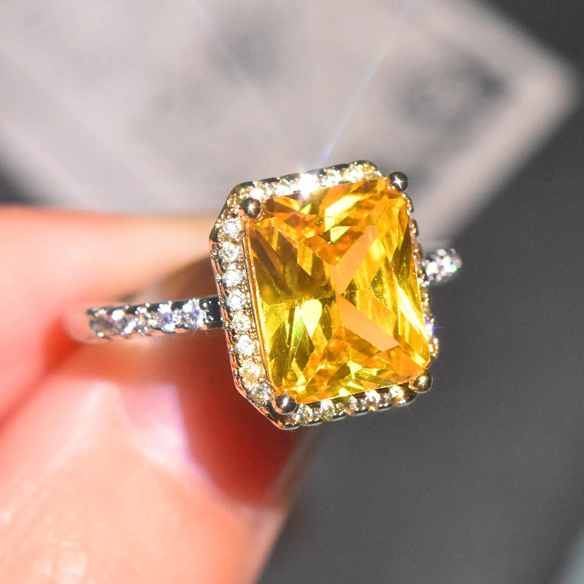 925 silver sterling Jewelry Topaz Gemstone Rings for Women Fine Anillos De Side Stone Diamond Jewellry Anels Topaz Rings Box
925 silver sterling Jewelry Topaz Gemstone Rings for Women Fine Anillos De Side Stone Diamond Jewellry Anels Topaz Rings Box