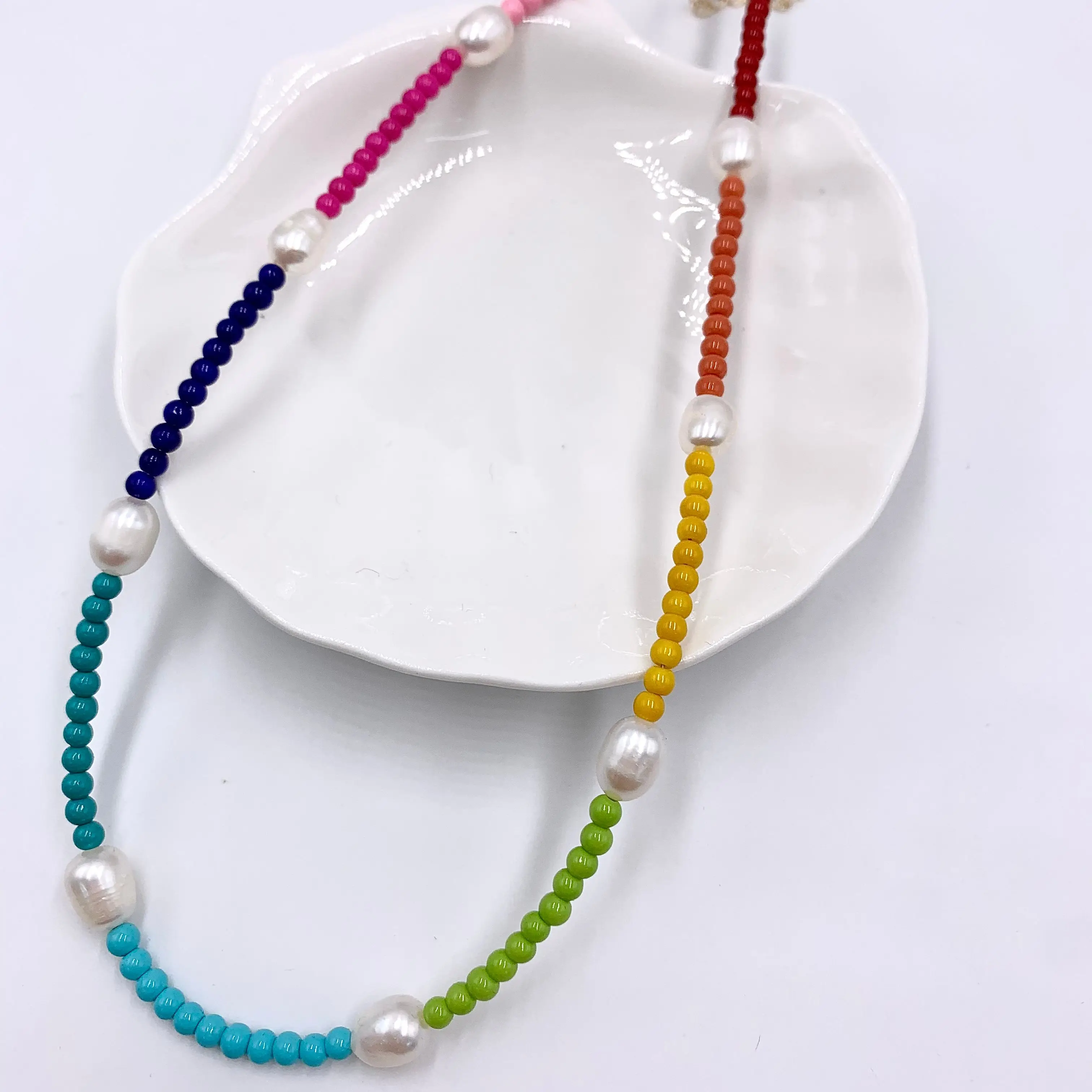 4 Pieces New Summer Boho Colored Natural Freshwater Pearl Necklace is Handmade. The Clavicle Necklace is Suitable For Women
4 Pieces New Summer Boho Colored Natural Freshwater Pearl Necklace is Handmade. The Clavicle Necklace is Suitable For Women