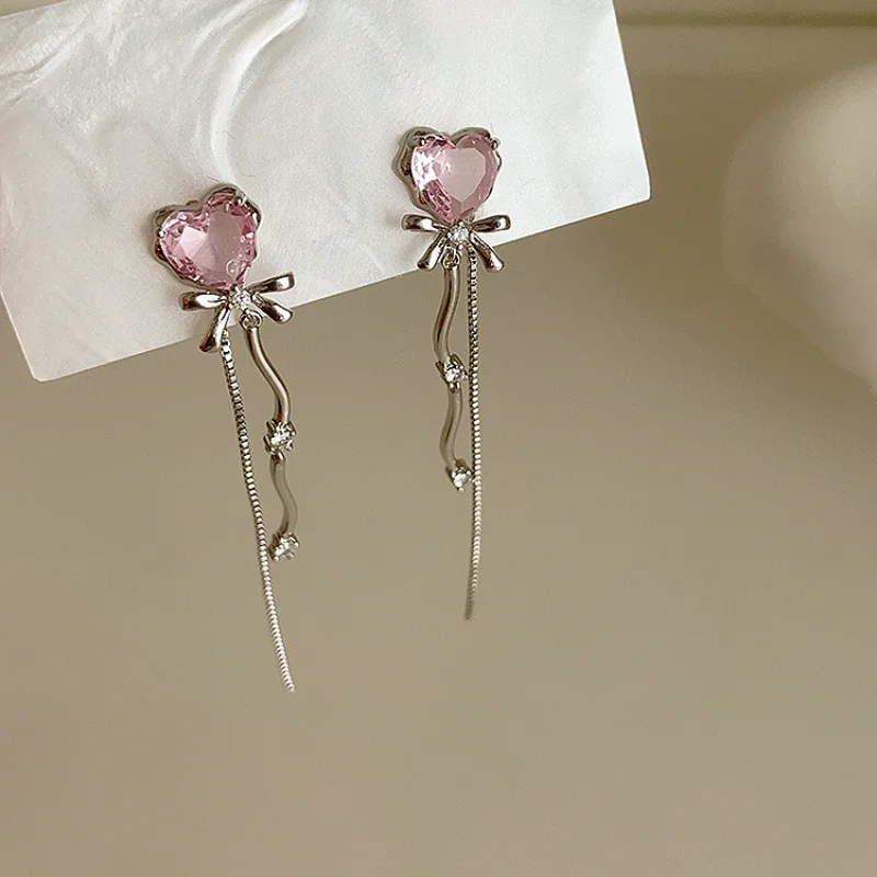 Minar Korea Pink CZ Cubic Zirconia Love Heart Long Drop Earrings for Women Silver Metal Bowknot Tassel Earring Wedding Jewelry
Minar Korea Pink CZ Cubic Zirconia Love Heart Long Drop Earrings for Women Silver Metal Bowknot Tassel Earring Wedding Jewelry